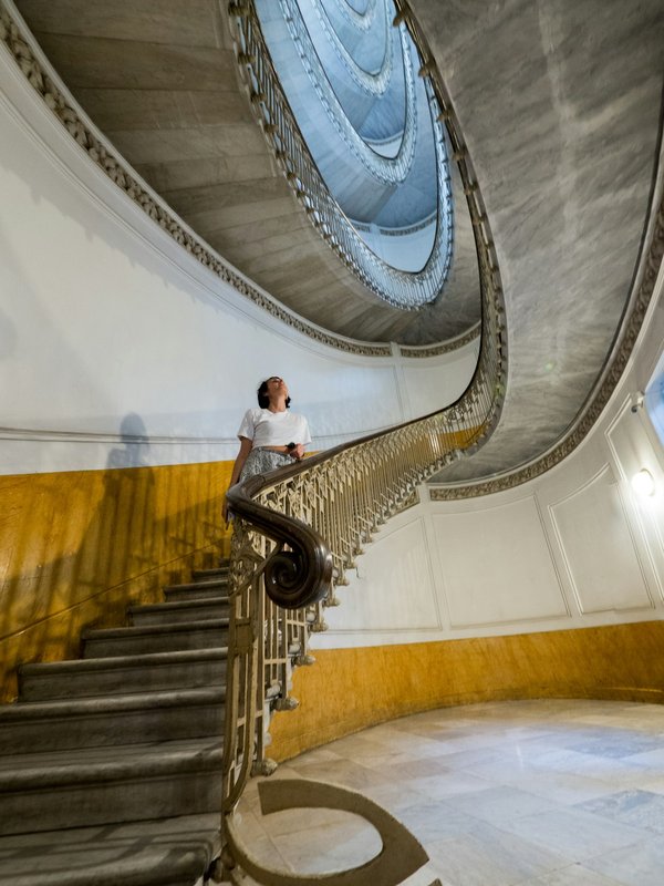 Quels types de pantalons palazzo sont adaptés pour des silhouettes petites ?